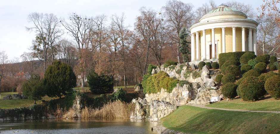 Gloriett az Esterházy-kastély parkjában